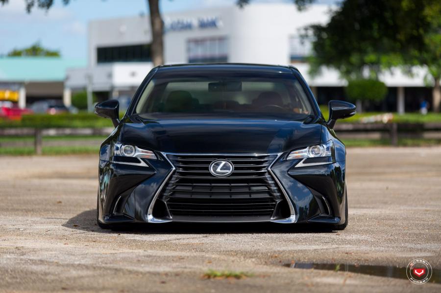  Lexus GS on Vossen Wheels (LC-106) 2016 года  (фото 4 из 61)